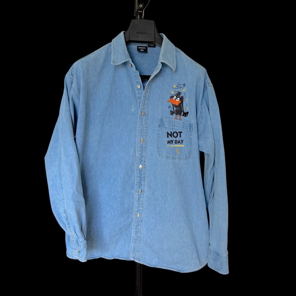 90's Warner Bros Studio Store Daffy Duck Not My Day Denim Shirt Light Wash L